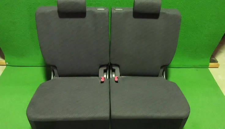 純正リアシート