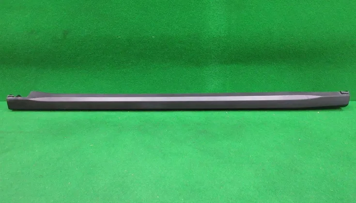 サイドスポイラー