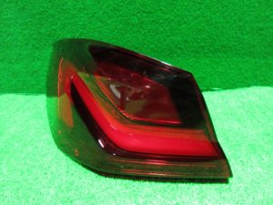 左テールランプ