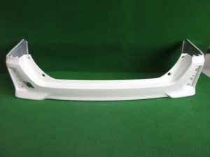 純正 リアバンパー