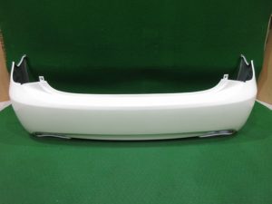 純正 リアバンパー
