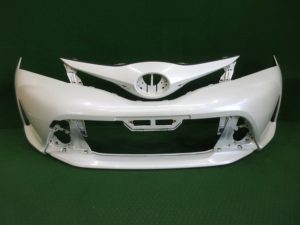 純正　フロントバンパー