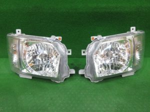 純正左右ヘッドライト　ハロゲン