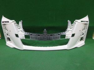 純正フロントバンパー