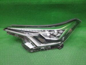 左ヘッドライトLED