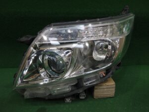 左ヘッドライトLED ユニット