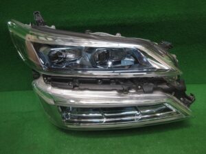 右ヘッドライトLED