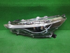 左ヘッドライトLED