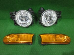 左右ヘッドライト/ウィンカー付き