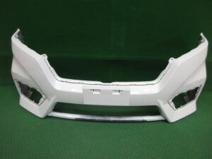 フロントバンパー