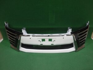 フロントバンパー