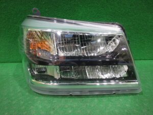 右ヘッドライト