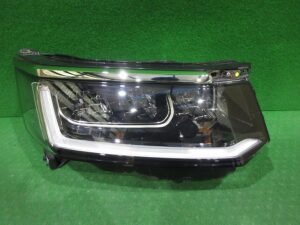 右ヘッドライト