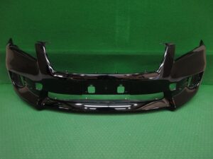 フロントバンパー