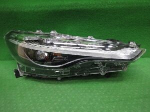 右ヘッドライト