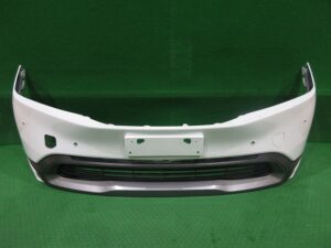 フロントバンパー