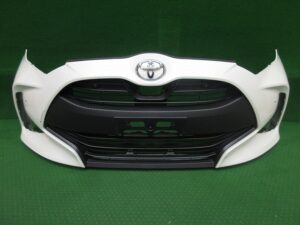 フロントバンパー