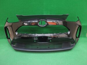 フロントバンパー