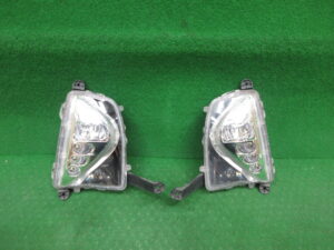 左右フォグランプ