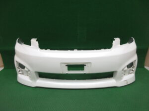 フロントバンパー