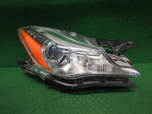 右ヘッドライト