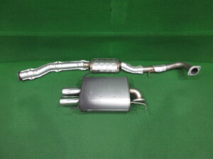 リアマフラー/中間パイプ