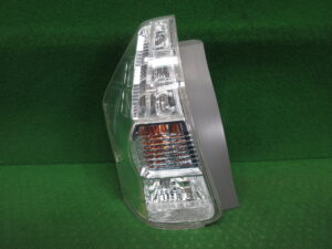 左テールランプ