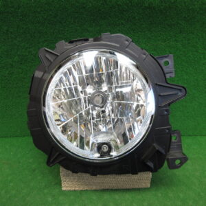 右ヘッドライト