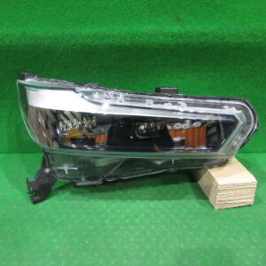 右ヘッドライト