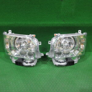 左右ヘッドライトLED