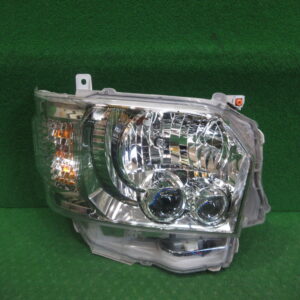 右ヘッドライトLED