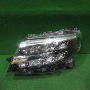 左ヘッドライトLED