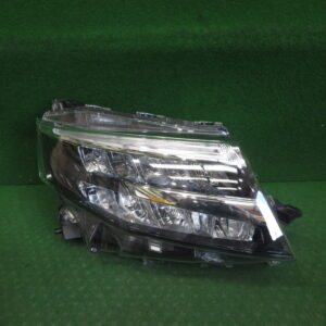 右ヘッドライト